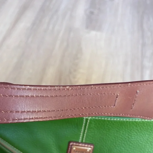 Dooney & Bourke Vibrant Green Mary Bag - Picture 6 of 10
